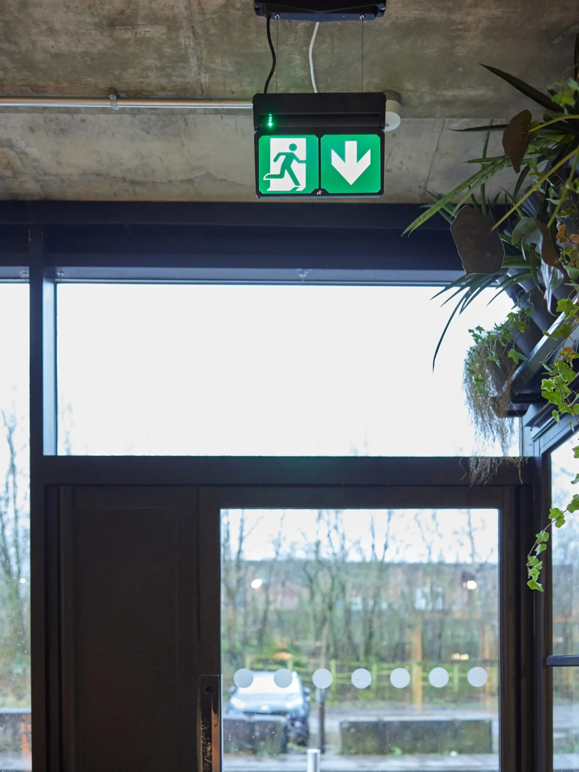 ADLER Exit Sign, 25 meter, 3 timer, hvid, inkl. roterbar piktogram