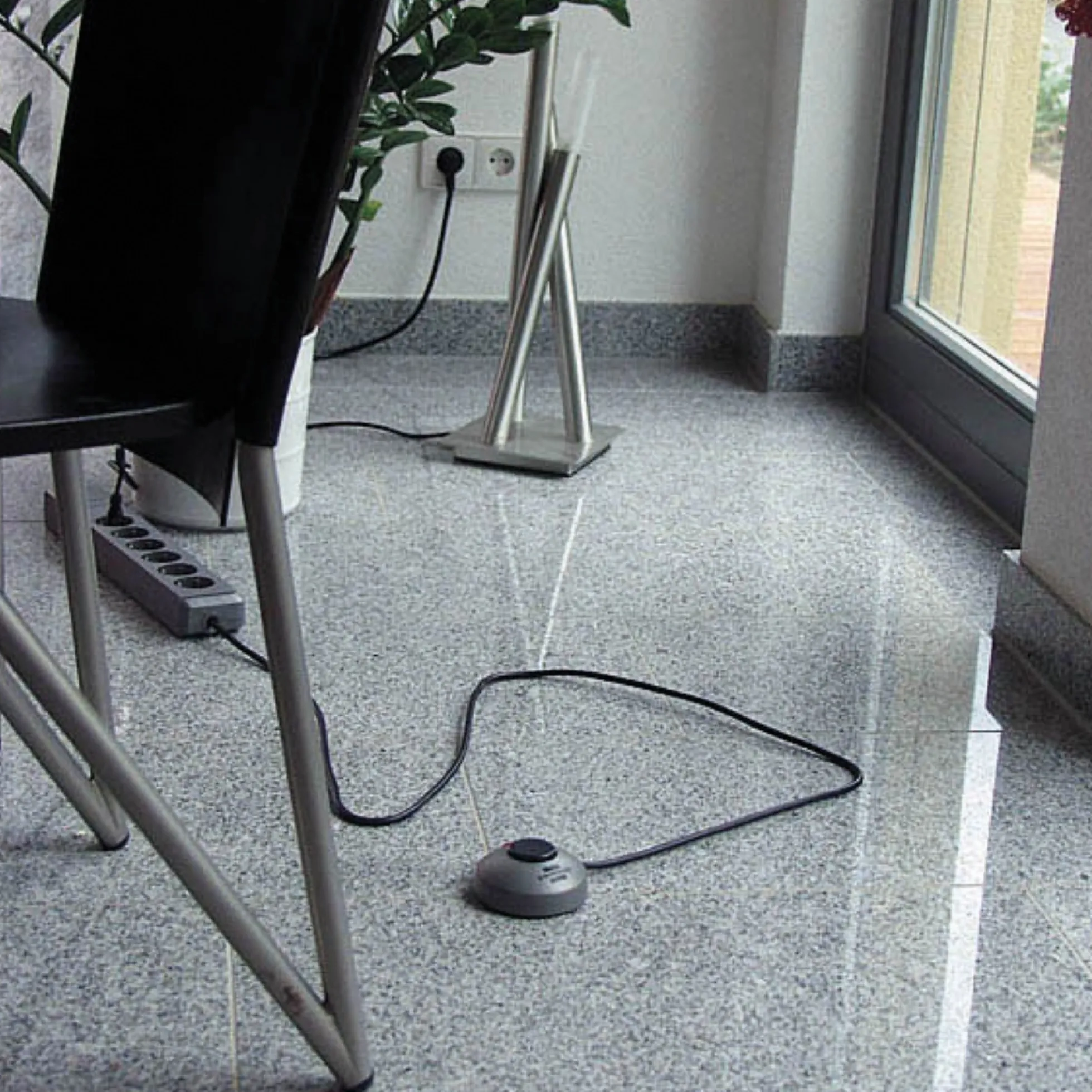 Brennenstuhl Eco-Line strømskinne, 6xCEE 7/4 udtag, 1xCEE 7/7 tilslut