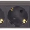DELTACO strømskinne med 12 schuko jord (side jord), 3 meter ledning, sort