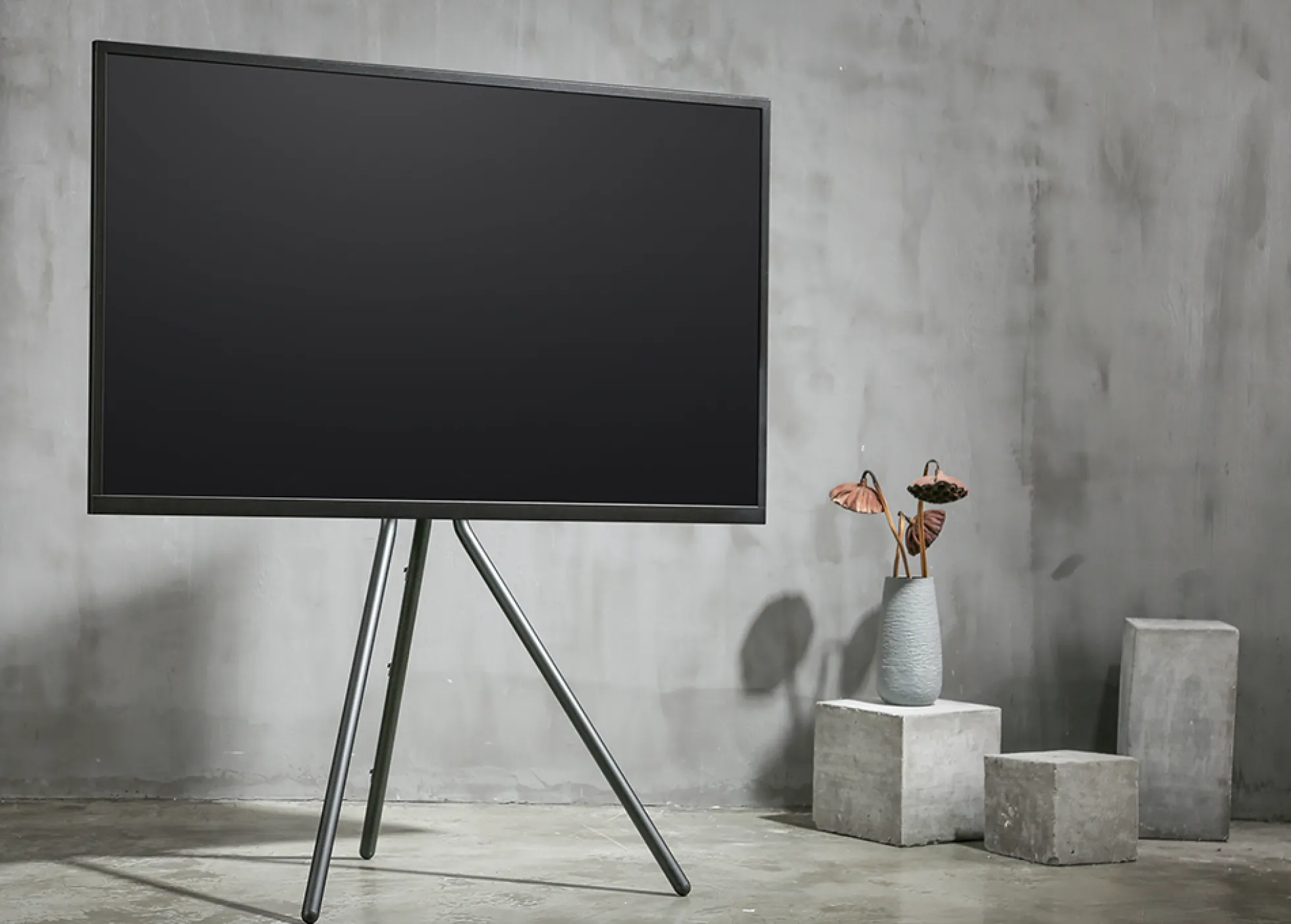 DELTACO tv-gulvstativ, 49-70"op til 40 kg, VESA, sort