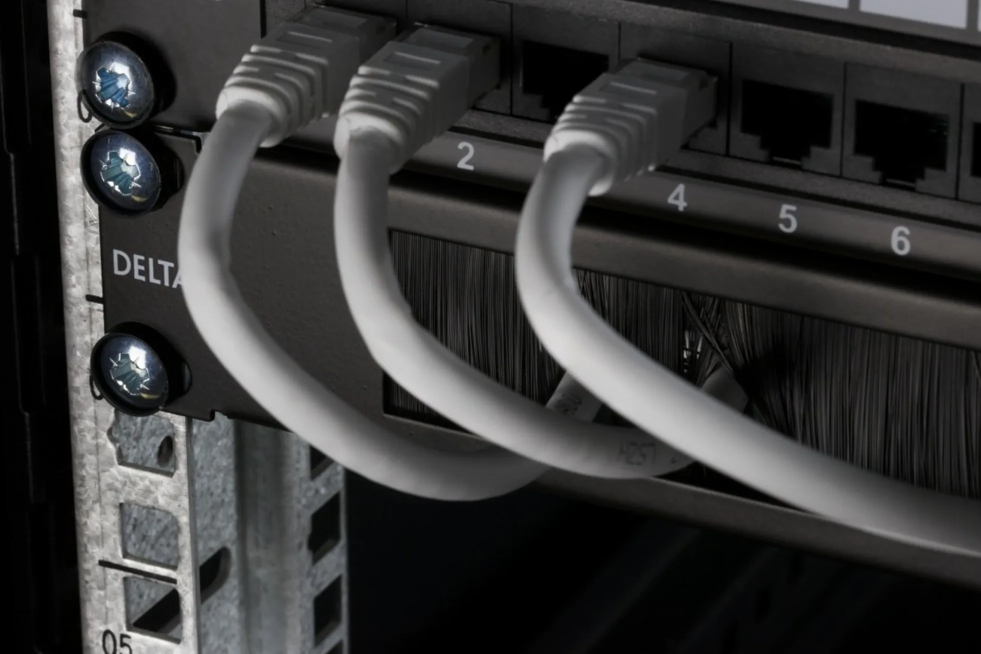 DELTACO 19" 1U Metal Cable Management with brush