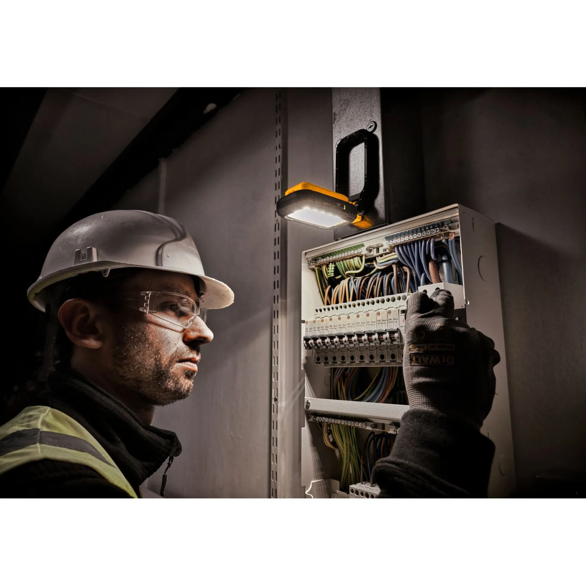 DEWALT arbejdslampe DCL182-XJ, USB-C