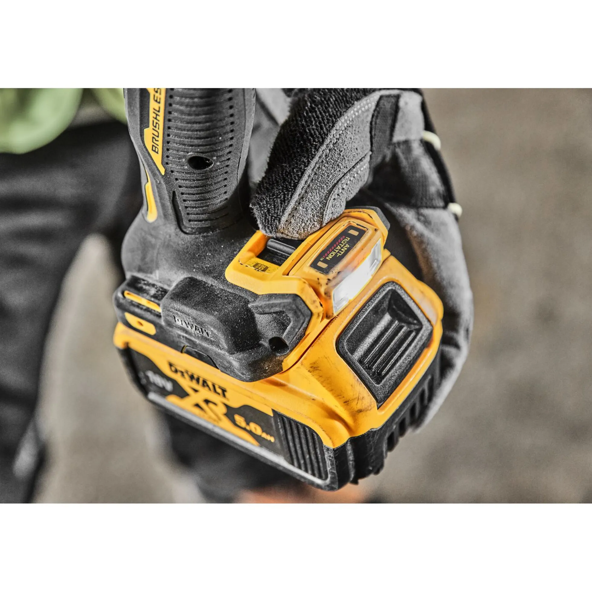 DEWALT 18V XR slagboremaskine DCD805P2T, 2 x 18V/5,0 Ah