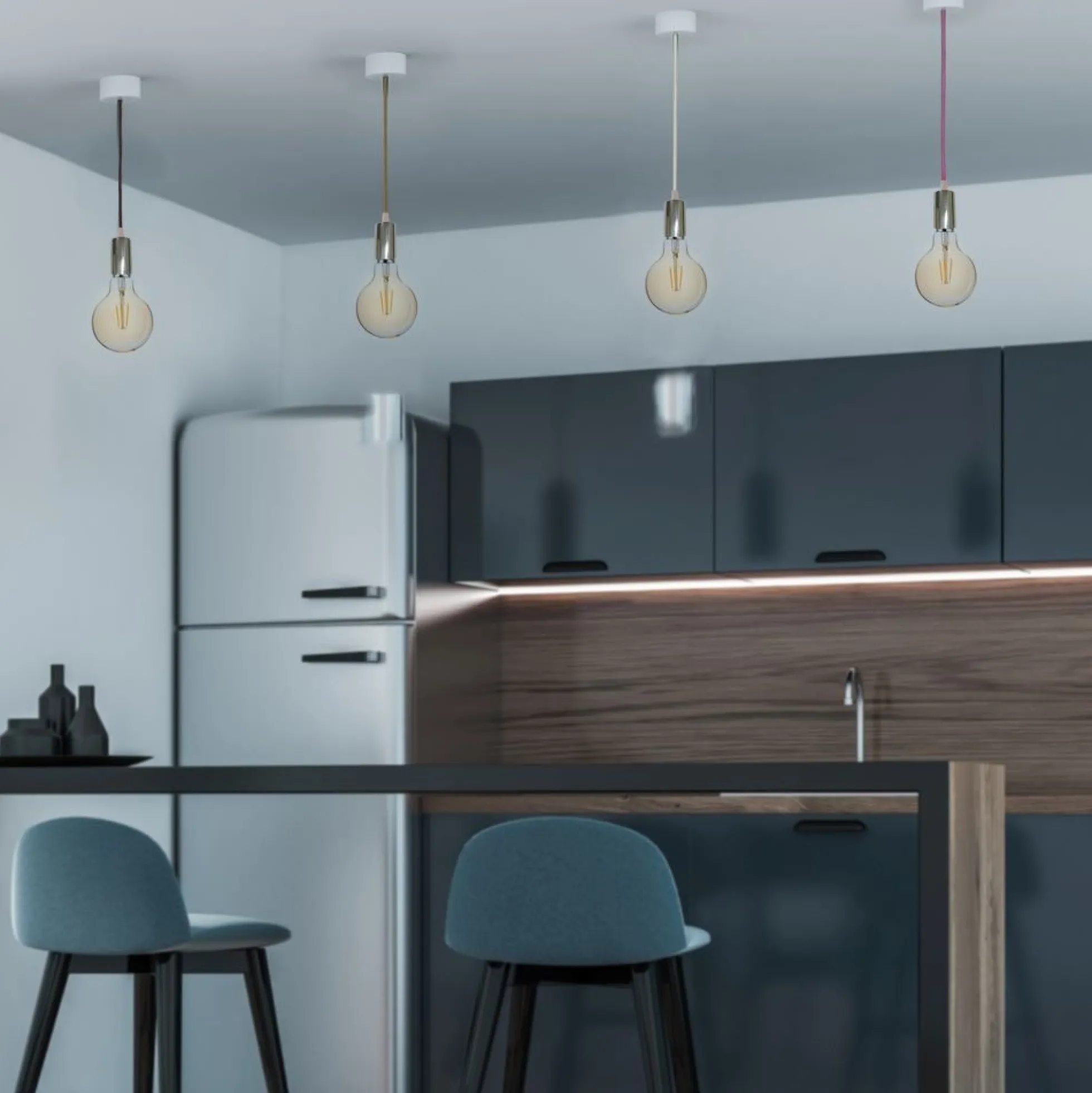 E27 krom metal kop-pendel lampe, lysblå