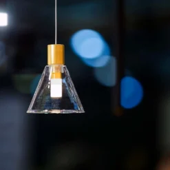 E14 9W LED pære, T37, 750lm, mat glas, 2700K, erstatter 50-60W