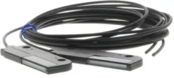 Fiberoptisk sensor, E32-T, gennemgående bjælke, 30mm område, høj-flex fiber R1, 2 meter kabel
