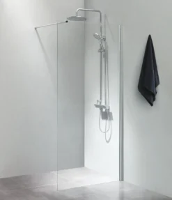 Fritstående væg, 70 cm x 200 cm, klart glas, med 100 cm forhængsstang, smal blank aluminiumsprofil