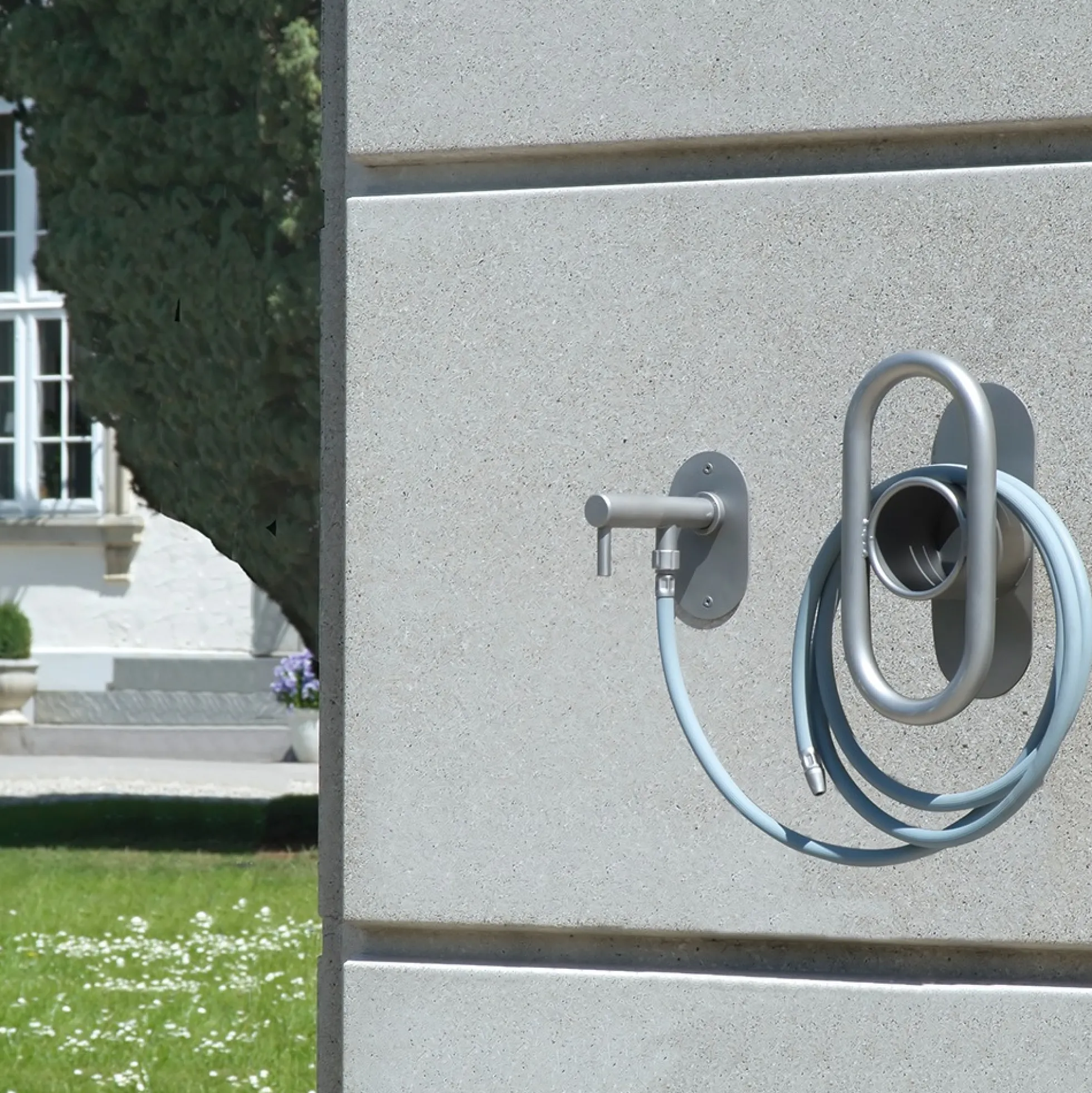 Frostline DUO Wall udendørshane, 300-550mm, rustfri stål