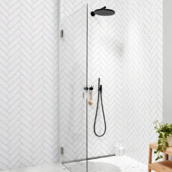 Ifö Showerama Art svingdør, enkelt svingdør, 97,5 cm bredde, 200 cm højde, krom profil, klart glas