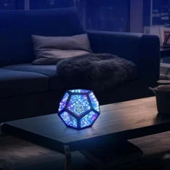 Infinity mirror light, RGBW, 9W, bordlampe, USB tilslutning, inkl. fjernbetjening