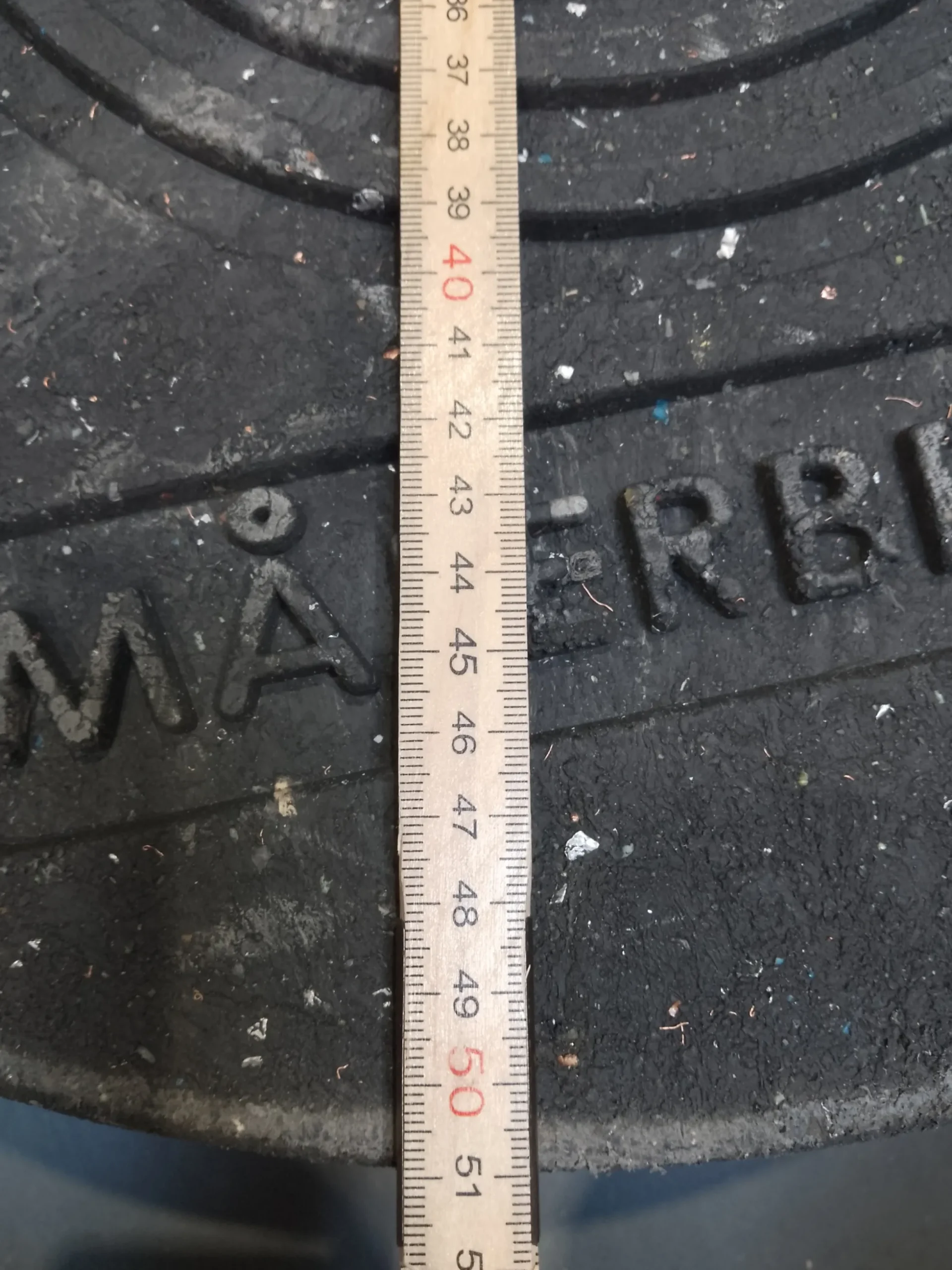 Isoleret låg til målerbrønd, Ø400 mm plast målerbrønd (510 mm udv. diameter)