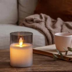 LED bloklys i røgfarvet glas, Ø7,5 cm, 3 stk., med flammeeffekt, fjernbetjening og timer, højde 10/12,5/15 cm, ægte stearin