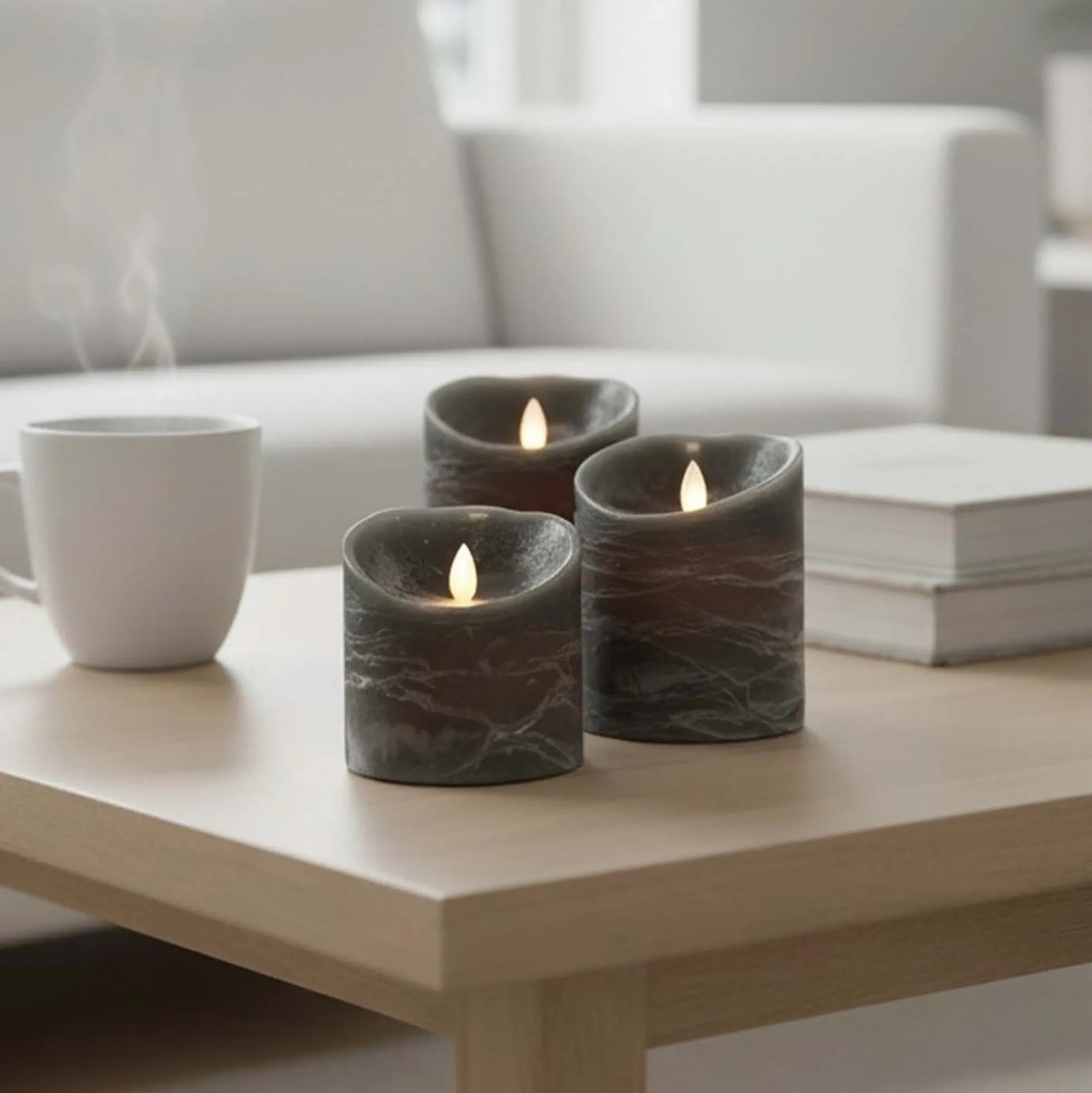 LED bloklys med bevægelig flamme og fjernbetjening, sortmeleret, sæt med 3 stk, højde 10/12,5/15 cm, Ø10 cm, ægte stearin