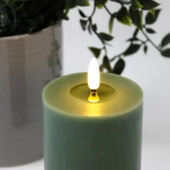 LED bloklys med smelte-look og flammeeffekt, 10 cm høj, fjernbetjening, ægte stearin, dyb grøn