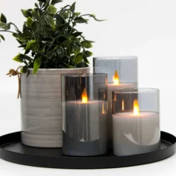 LED Bloklys sæt i røgfarvet glas Ø7,5cm, 3 stk, med flammeeffekt - Inkl. fjernbetjening og timer, 10/12,5/15cm høj, ægte stearin - LEDlife