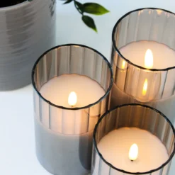 LED bloklys sæt, røgfarvet glas, flammeeffekt, 3 stk, 10/12,5/15 cm, inkl. fjernbetjening og timer, ægte stearin
