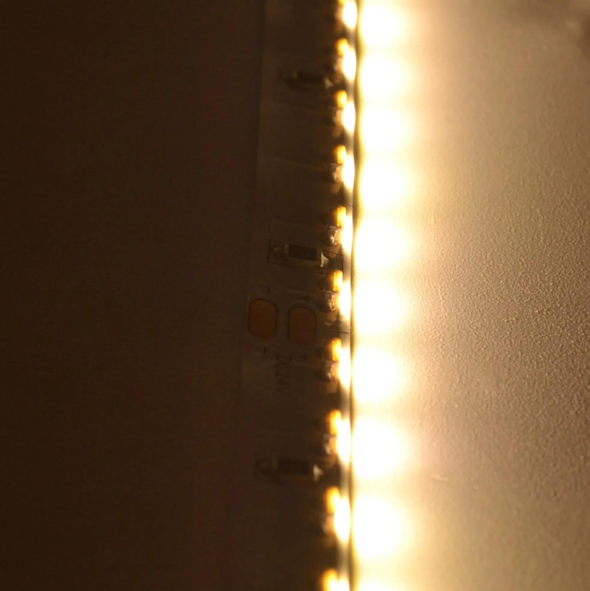 LEDlife LED-stribe 5 meter, sidelys, IP20, 24V, 120 LED/m, 11W, 800lm, RA80 (restsalg)