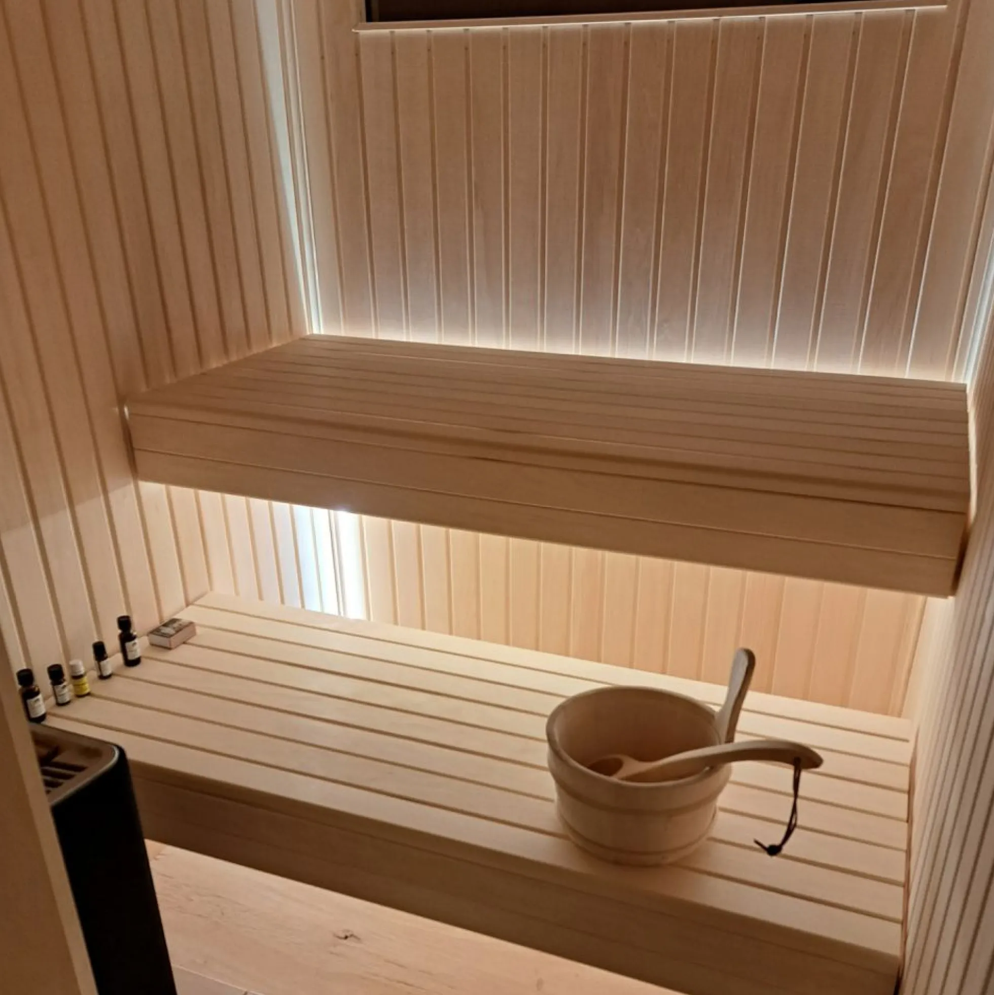 LEDlife Neon Sauna LED strip, 14W pr. meter, IP68, 24V, dæmpbar, 2800K