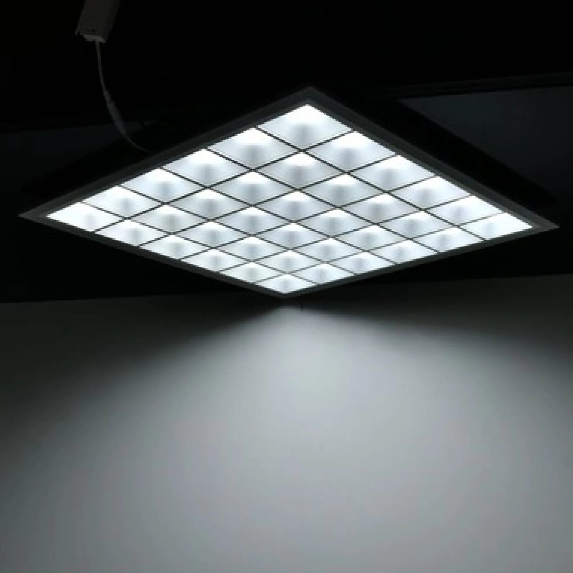 LEDlife 60x60 LED panel - 36W, UGR16, Philips driver, flicker free, 110lm/w, hvid kant