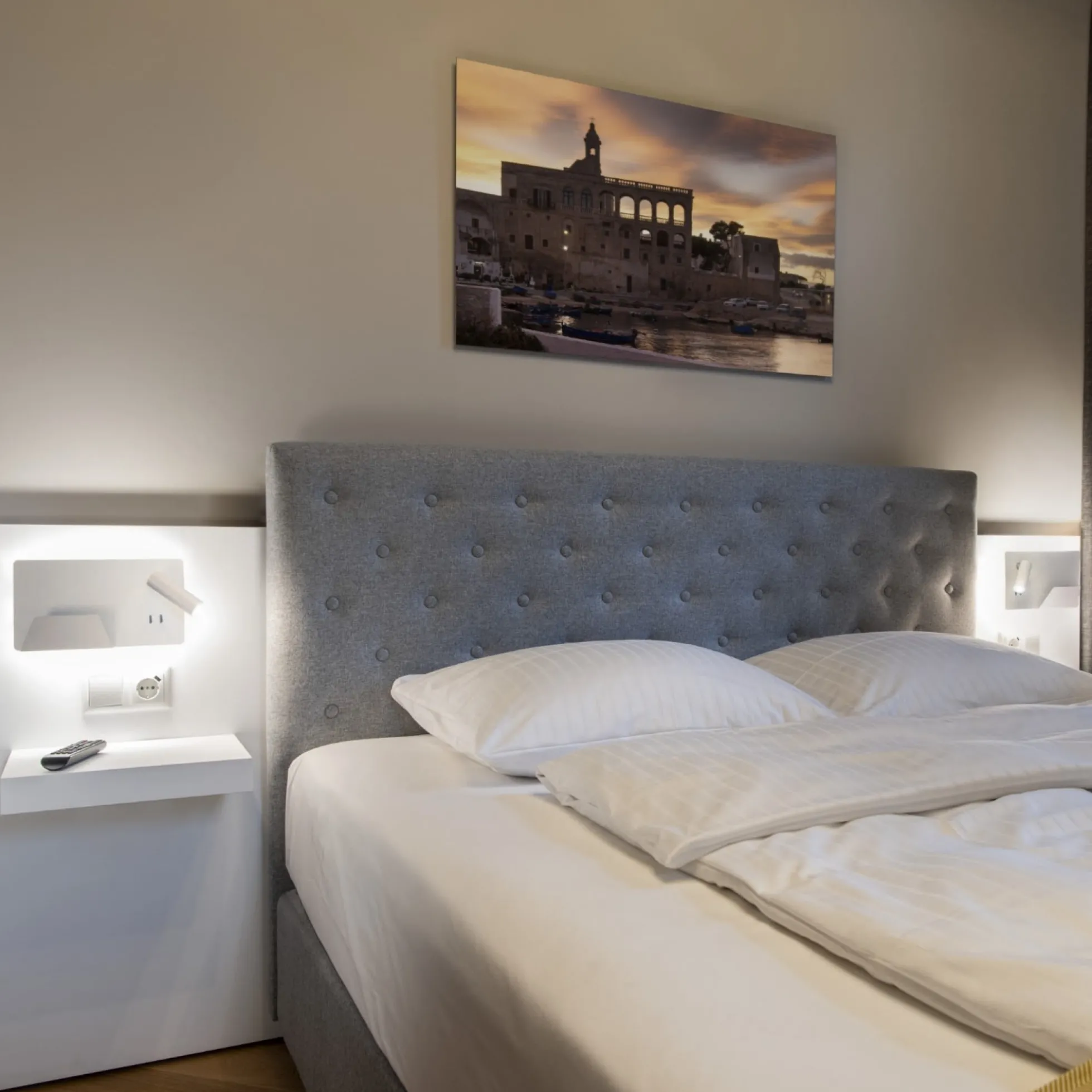 LED sengelampe med USB-stik og telefonholder, sort, 3000K - SLV Somnila