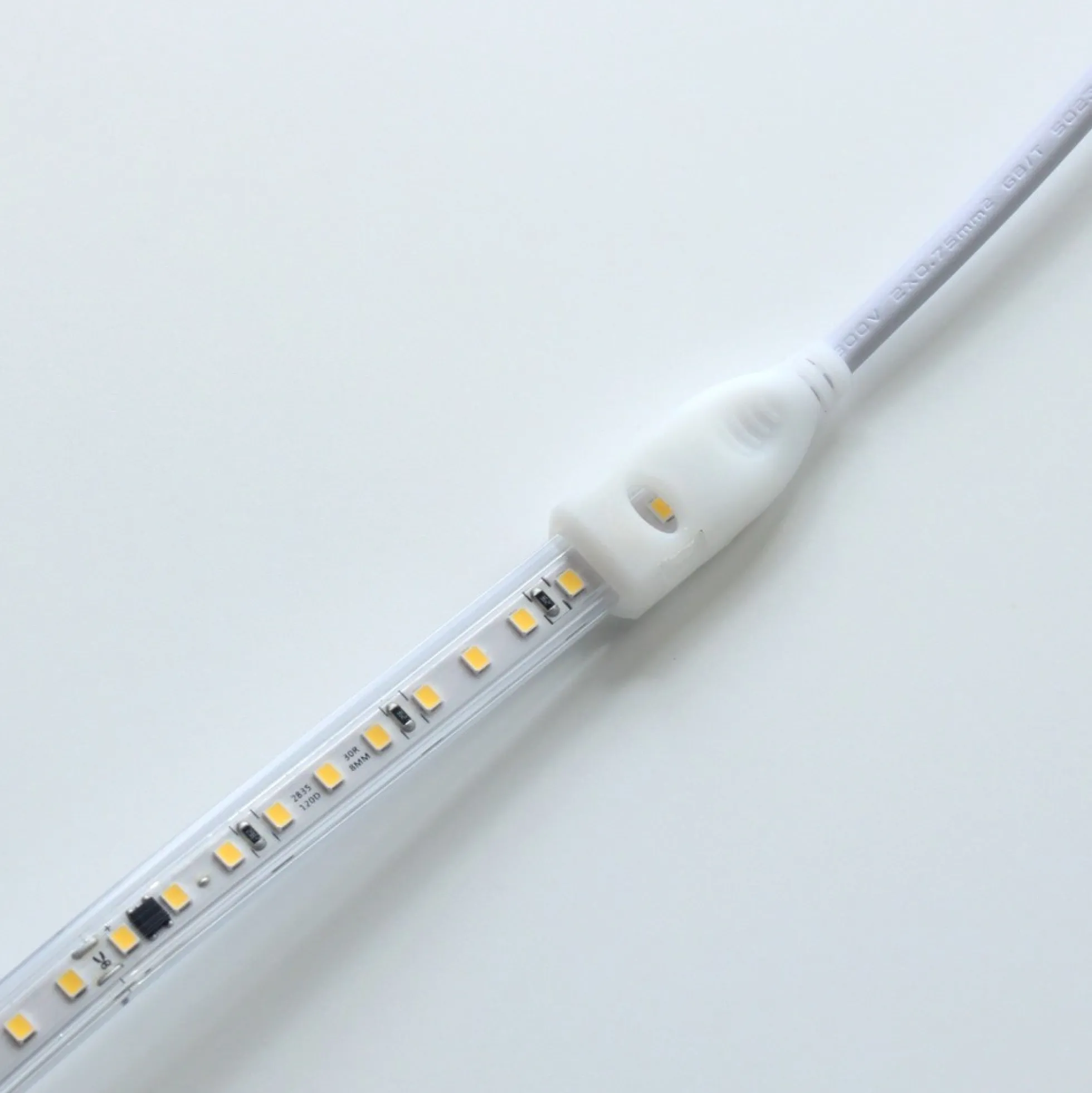 LED strip (Type X-2), 230V, vandtæt, IP67, 100 LED, 10W/m, klippes hver 10 cm, 4000K