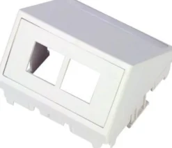 LK CLIC'LINE® Dataudtag (skrå) 1½ modul, til 2 stk. Keystone RJ45 - hvid