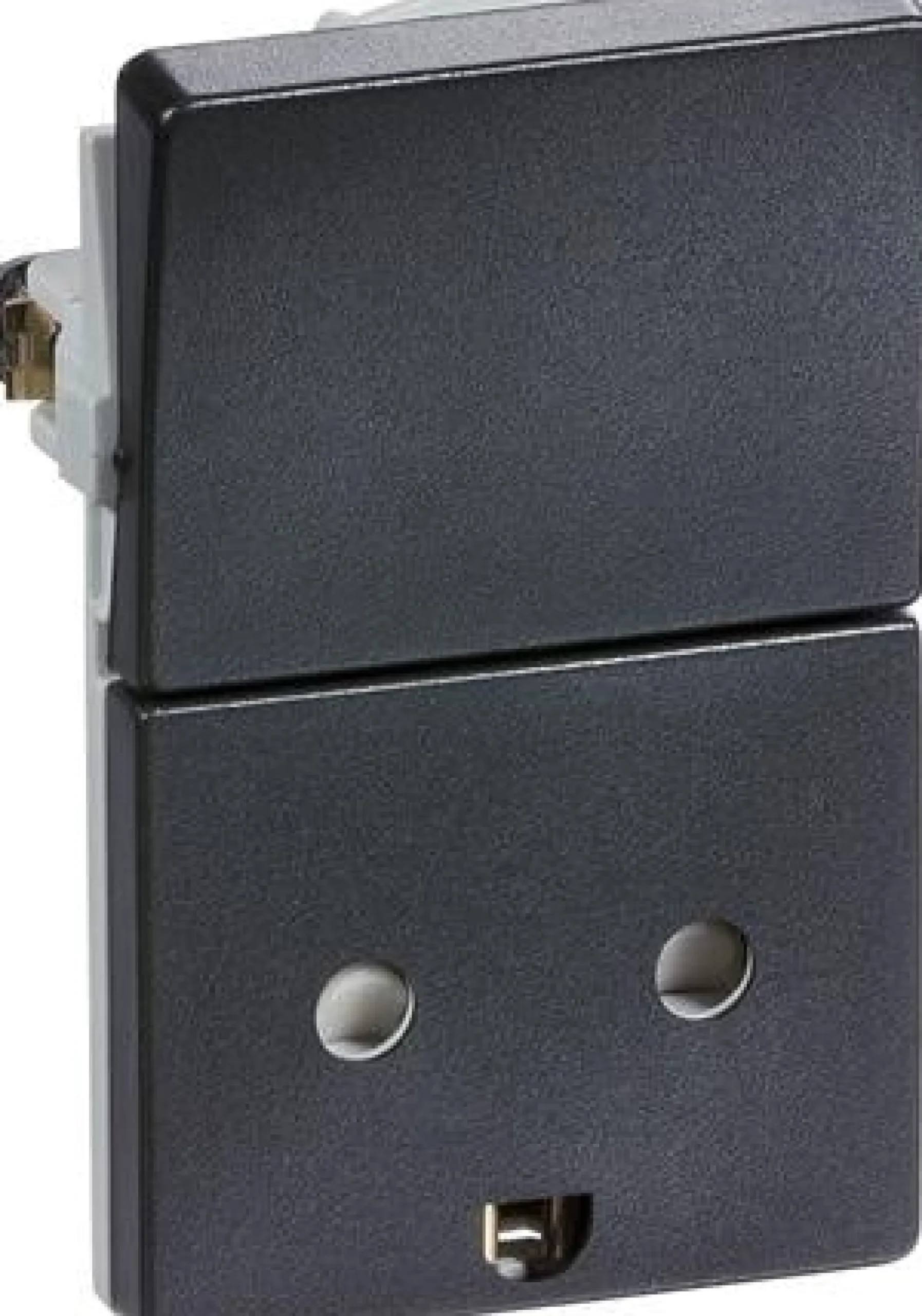 LK FUGA®, Stikkontakt med jord og 1-polet afbryder, 1½ modul – Lauritz Knudsen