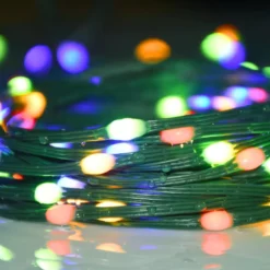 10 meter RGBIC LED lyskæde, 100 LED, grøn ledning, fjernbetjening, Bluetooth, USB