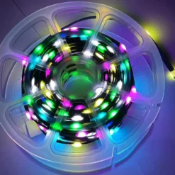 10 meter RGBIC LED lyskæde, 100 LED, grøn ledning, fjernbetjening, Bluetooth, USB