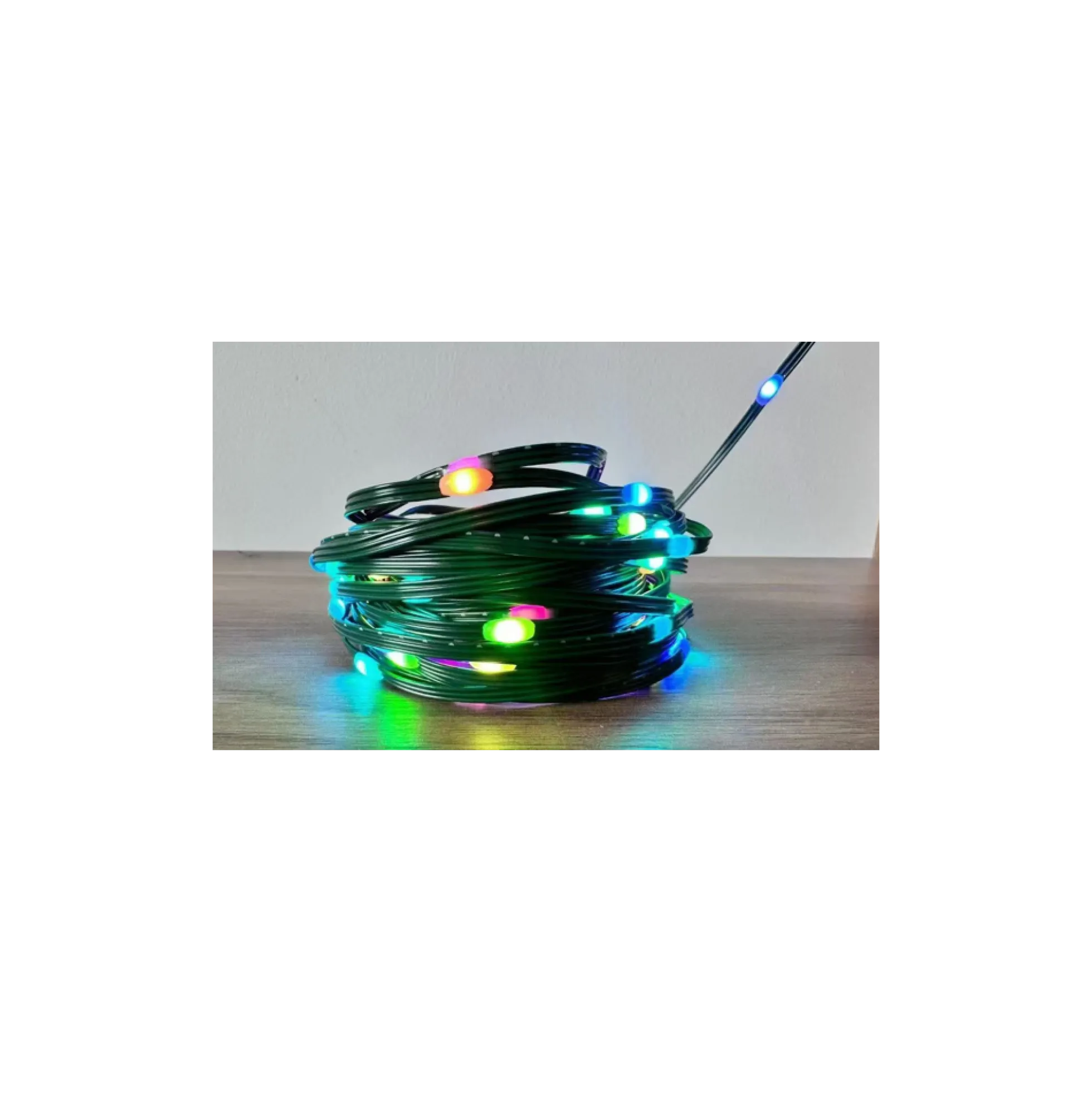 10 meter RGBIC LED lyskæde, 100 LED, grøn ledning, fjernbetjening, Bluetooth, USB