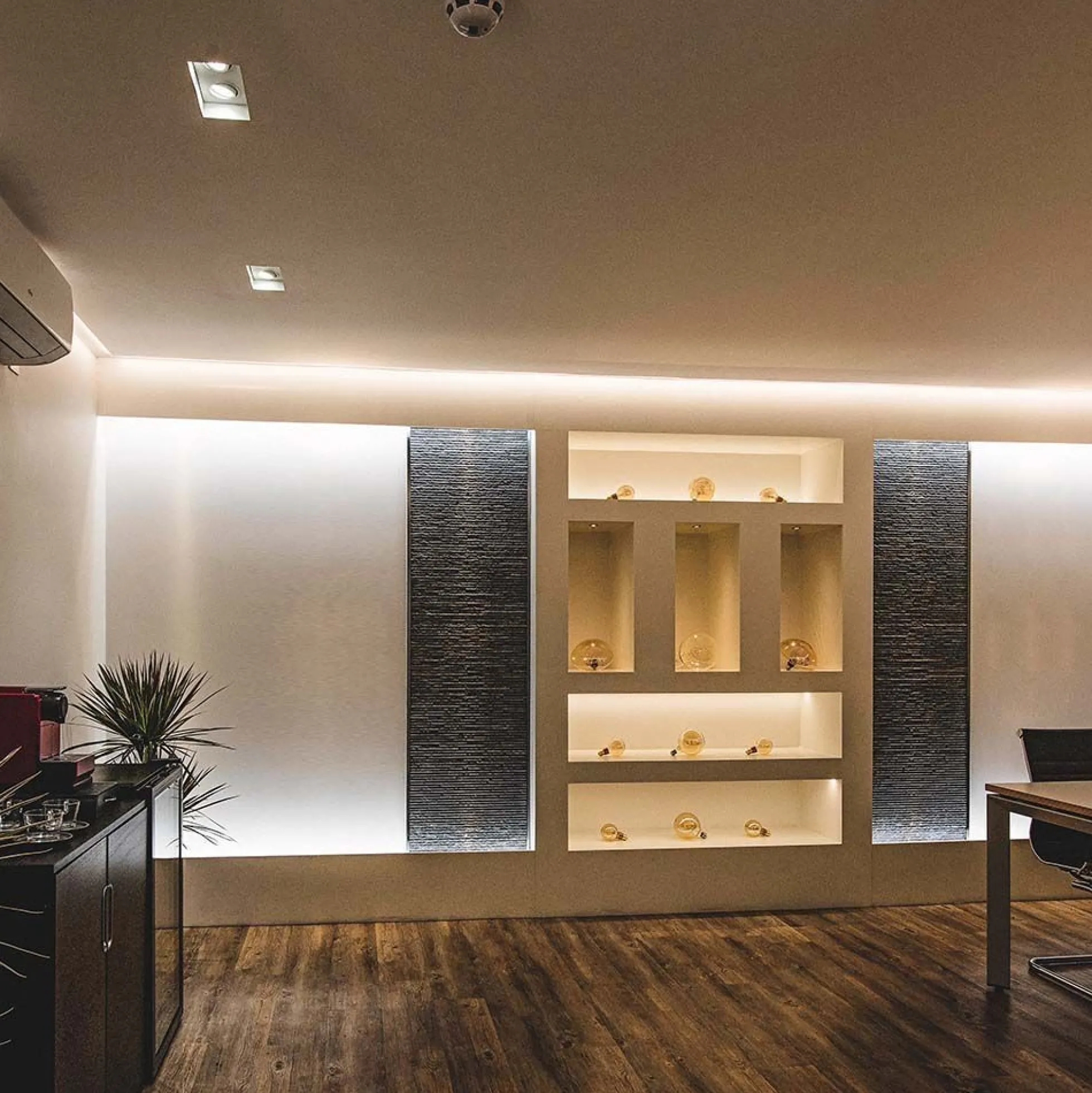 5 meter 8W/m LED strip - 12V DC, 60 LED pr. meter - Varm hvid