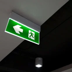 Nødbelysning 4i1, EXIT skilt, selvtest-knap, væg/loft/wireophæng, 6000K, 100 lumen, 2.5W, IP20