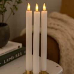 3-pak hvide LED stearinlys med flammeeffekt, Ø2,2cm, højde: 24,5cm, fjernbetjening og timer