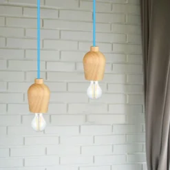 Pendelophæng i træ med stofledning, E27, max 60W, elegant design - uden lyskilde