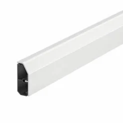 Rehau – Fodpanel SL 50 x 20 mm, hvid - 2 meter