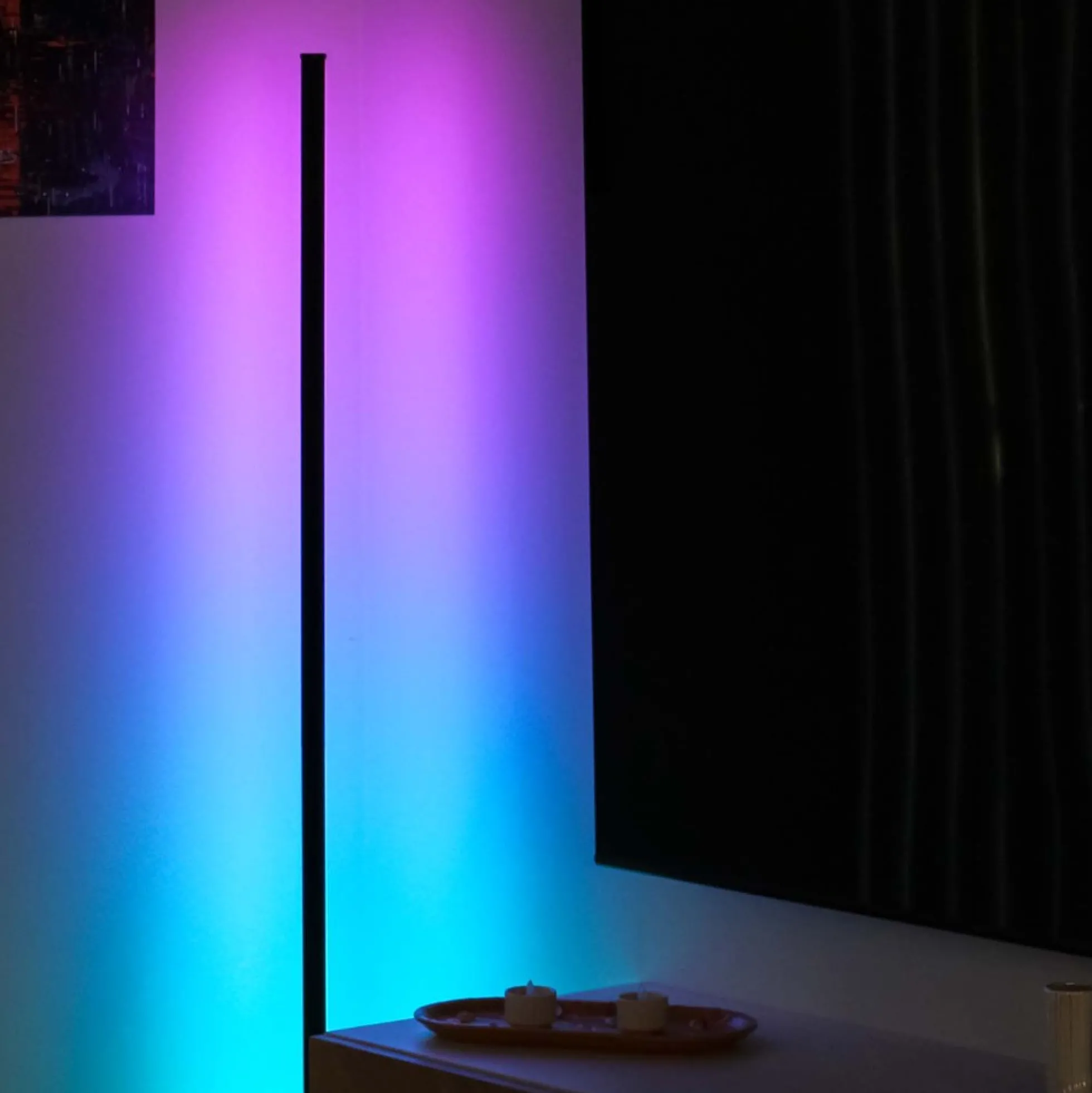 RGBIC+CCT hjørnelampe, 48W, 230V, 145cm, 20.000 timer levetid, ABS+Metal