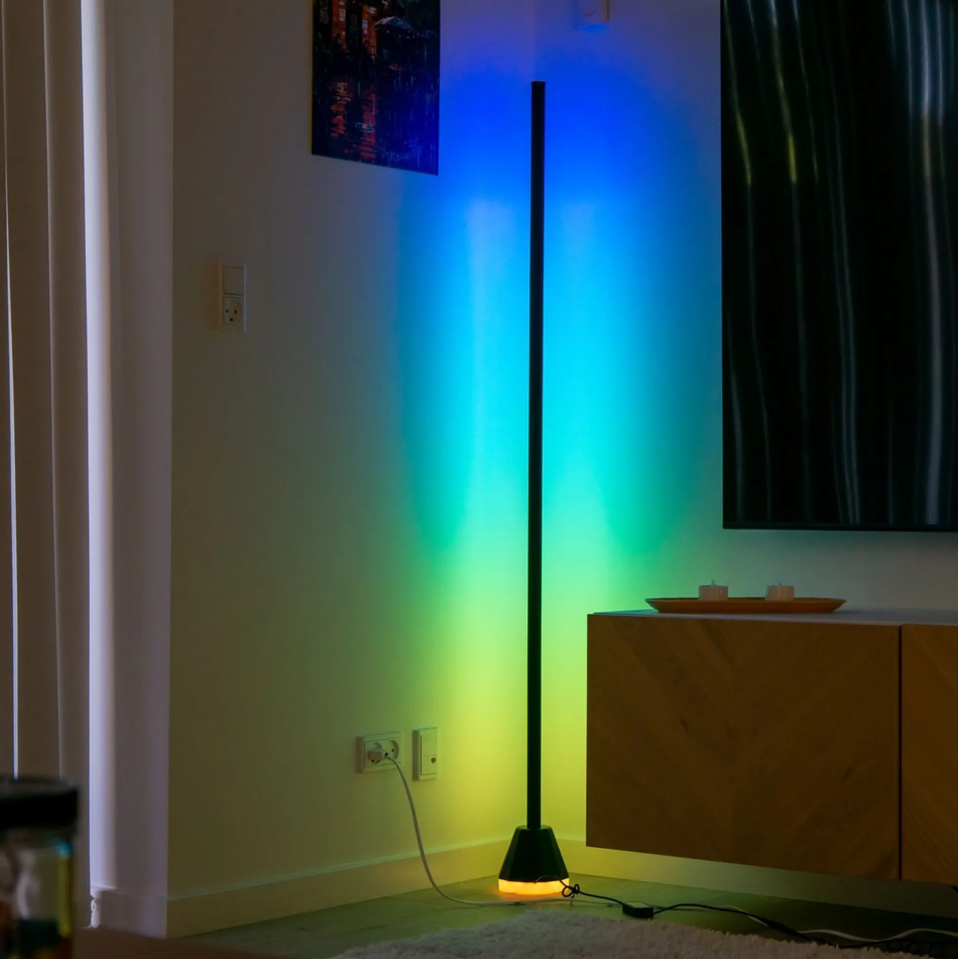 RGBIC+CCT hjørnelampe, 48W, 230V, 145cm, 20.000 timer levetid, ABS+Metal