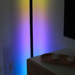 RGBIC hjørnelampe, gulvlampe, Wifi, app styring, 12W, 230V, 145cm, Aluminium