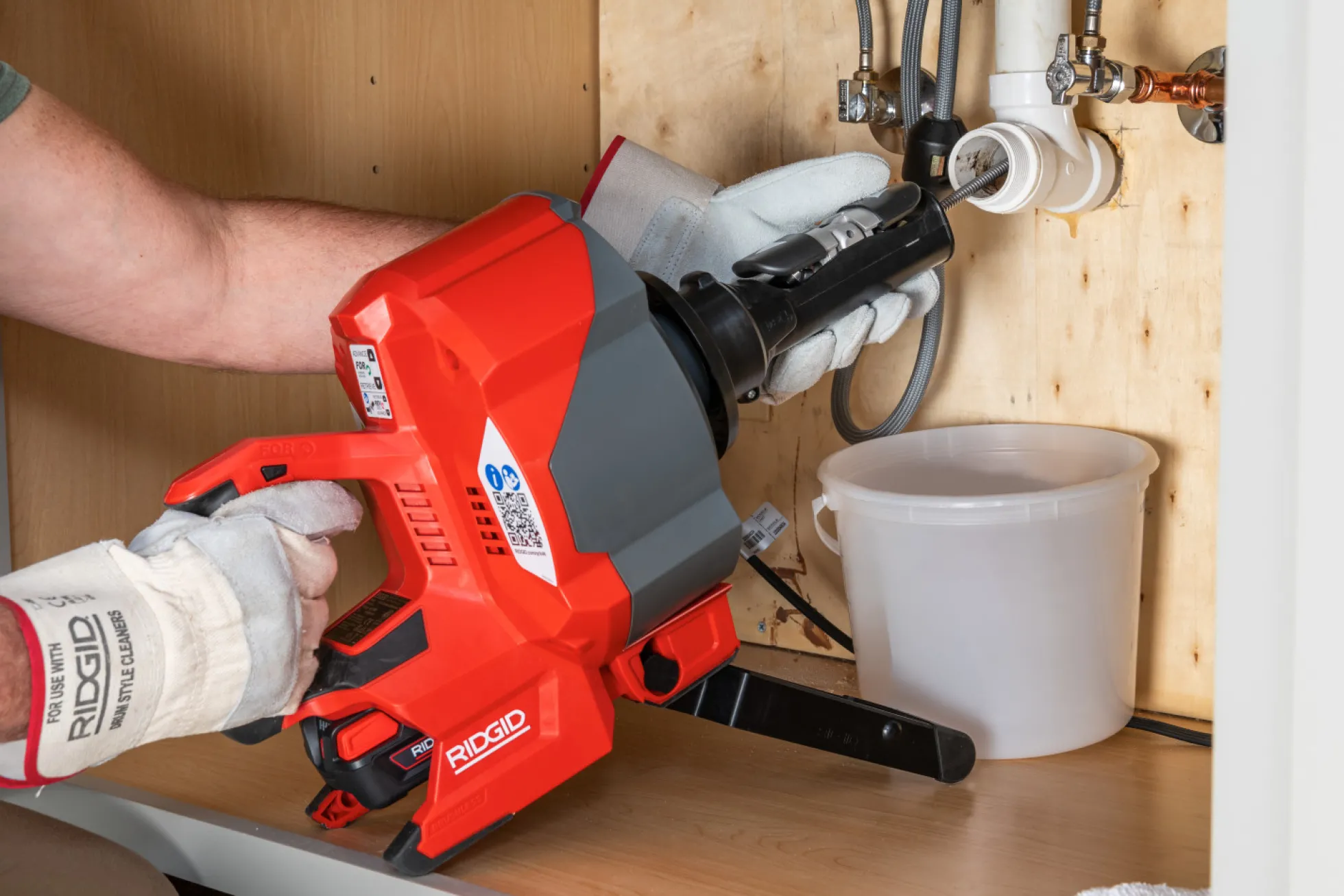 Ridgid afløbsrenser K-46 SinkSnake, 18 V, 2,5 Ah og lader