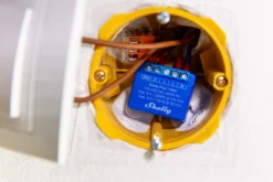Shelly Plus 1 Mini Gen3, WiFi-styret 1-kanals relæ, 8A, potentialfrit kontaktsæt