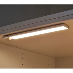Skabslys på batteri, PIR sensor, genopladelig, sort