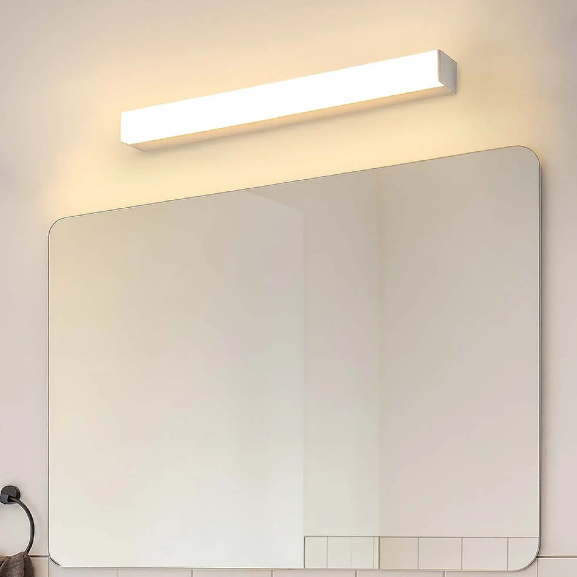 SKÄR Spejllampe, 60 cm, 10W, IP44, RA92, 4000K, Dæmpbar, Hvid