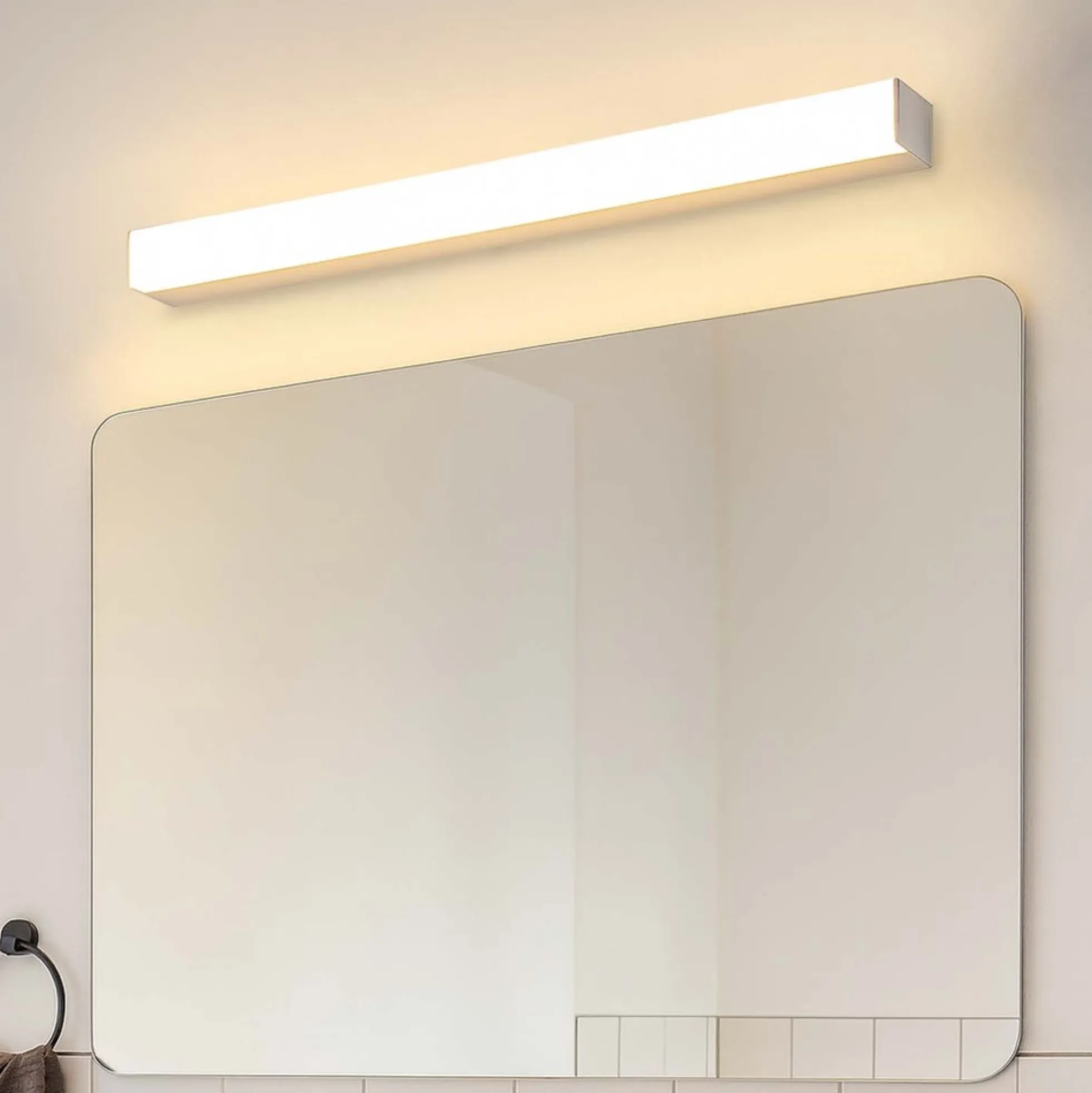 SKÄR Spejllampe til badeværelse, 80 cm, 19W, RA92, 3000K, IP44, Hvid, Dæmpbar