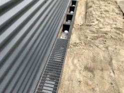 Sokkelaffugter Dutra, 200 x 180 x 1000 mm, plast, uden bund og rist