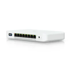 Ubiquiti UniFi UDB switch, kompakt PoE+, 10G uplink, WiFi 7
