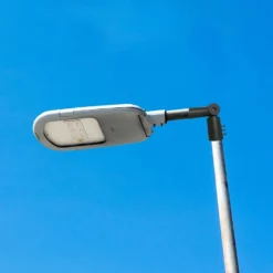 V-Tac justerbart beslag til gadelamper, Ø62mm / Ø60mm