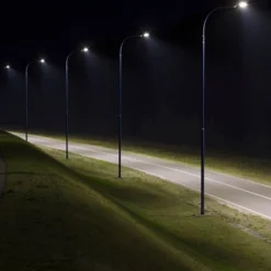100W LED gadelygte med Samsung chip, fotocellesensor og 4000K lysfarve