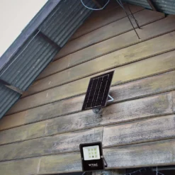 50W LED projektør med solcelle, 4000K, IP65, inkl. fjernbetjening og solpanel - Kulør : Neutral
