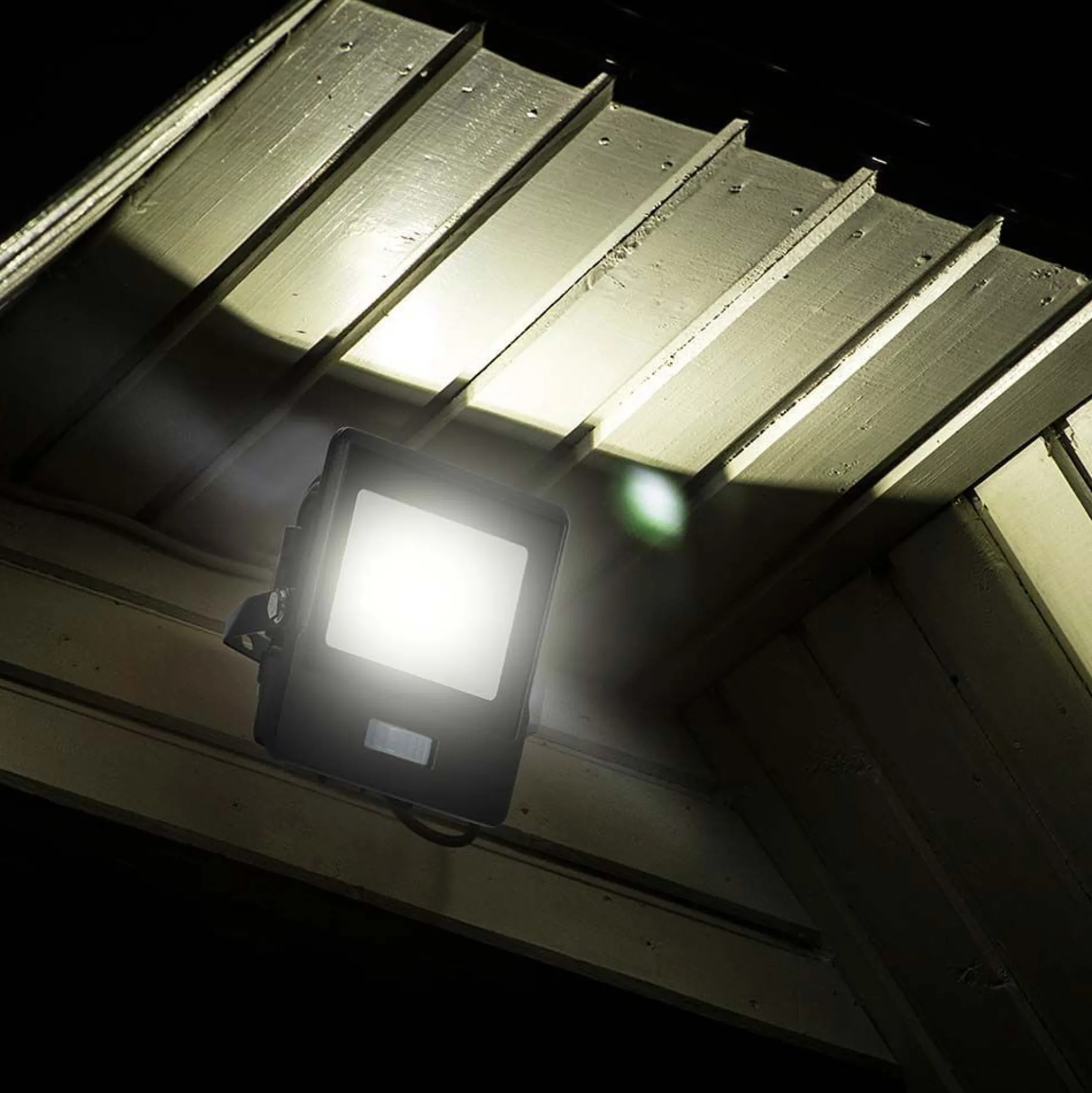 10W LED projektør, Samsung LED chip, arbejdslampe, sort hus, varm kulør - V-TAC