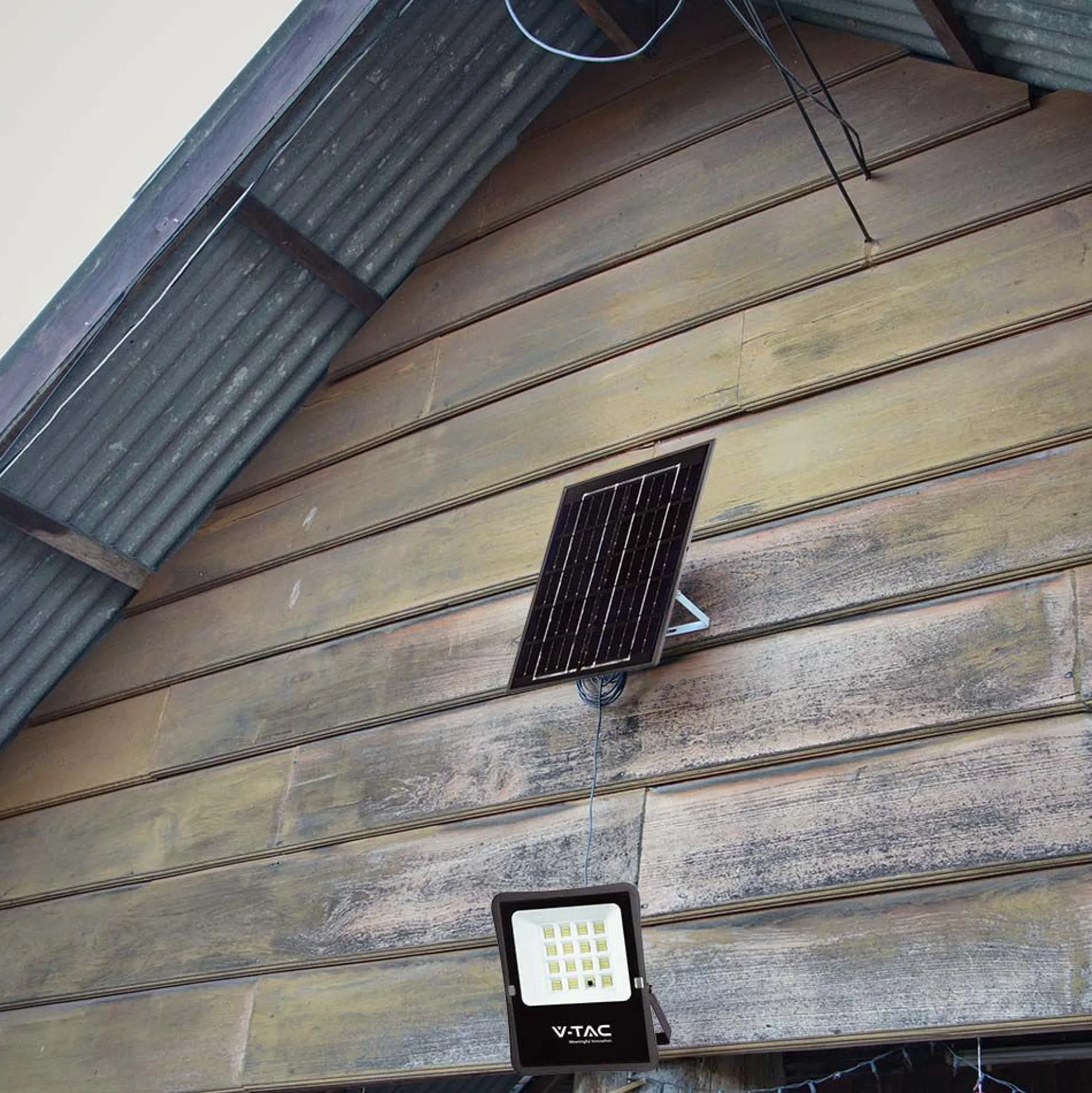 200W LED solcelle projektør med sensor, 1600lm, IP65, inkl. fjernbetjening, kold hvid - Kulør : Kold